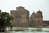 Orchha - Bir Singh Deo's chhatri (cenotaph)